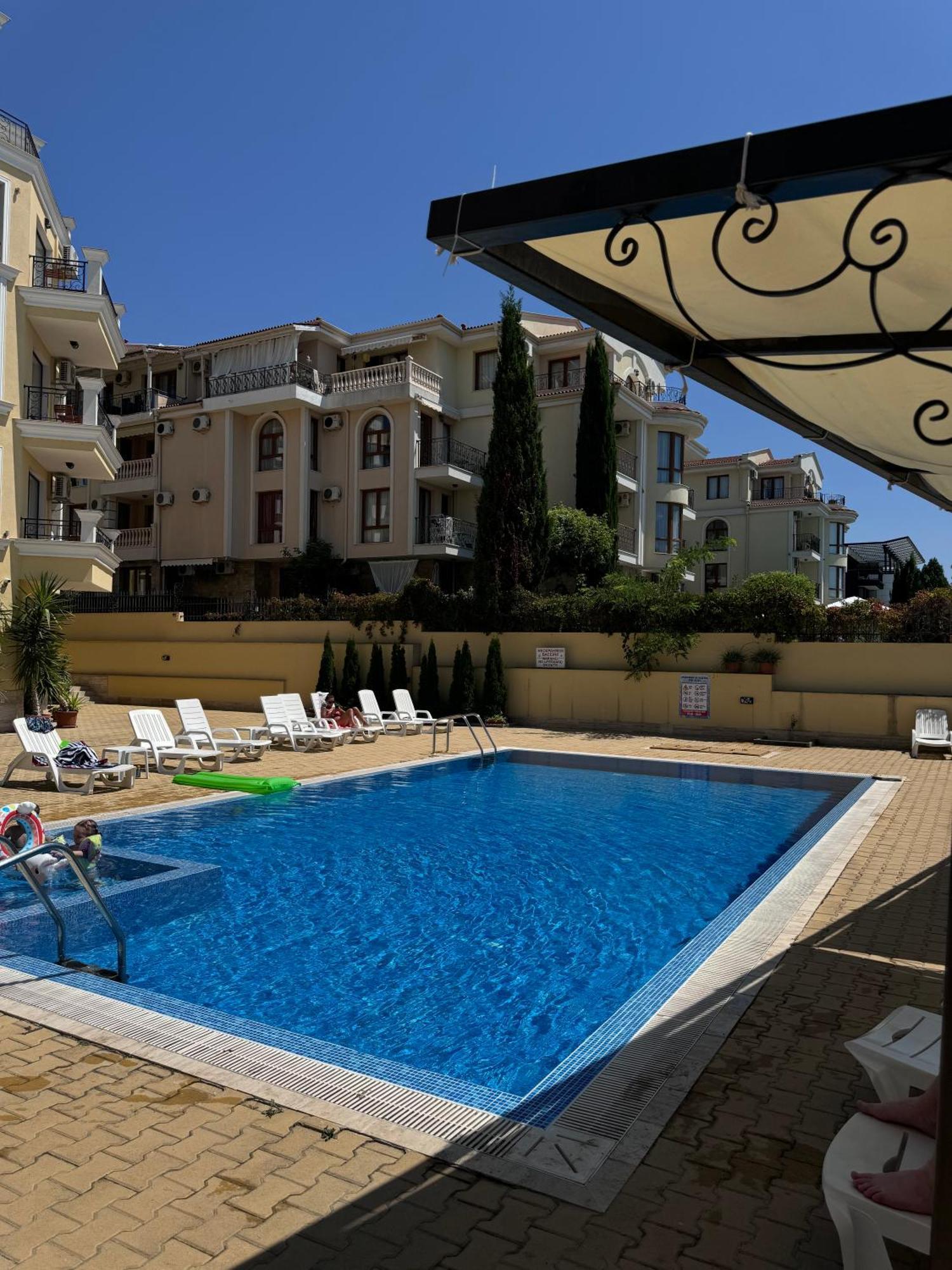 Horizon Apartament Gut Sveti Vlas Exteriör bild
